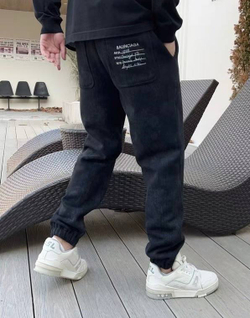 Спортивные штаны Balenciaga