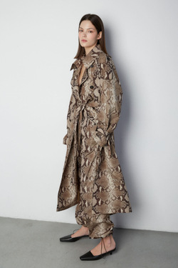 Брюки на резинке из плащевки Стелла Маккартни со змеиным принтом