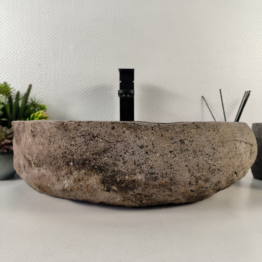 Раковина из речного камня RS-65419 52*35*15 0862