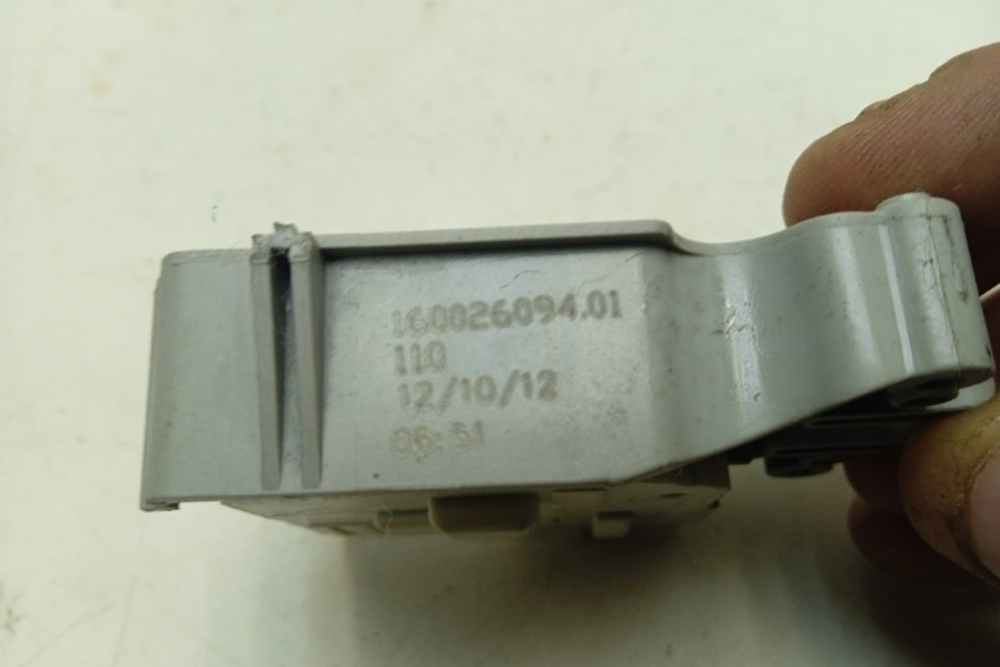 WMSD7105 кт157 Блокировка люка для стиральной машины Hotpoint-Ariston WMSD7105 б/у