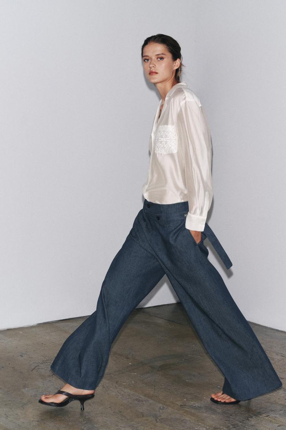 ZARA РУБАШКА С ВЫШИВКОЙ — ZW COLLECTION, ЖЕЛТОВАТО-БЕЛЫЙ