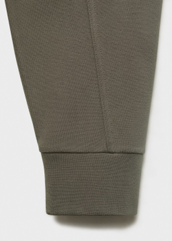 Свитшот с круглым вырезом горловины