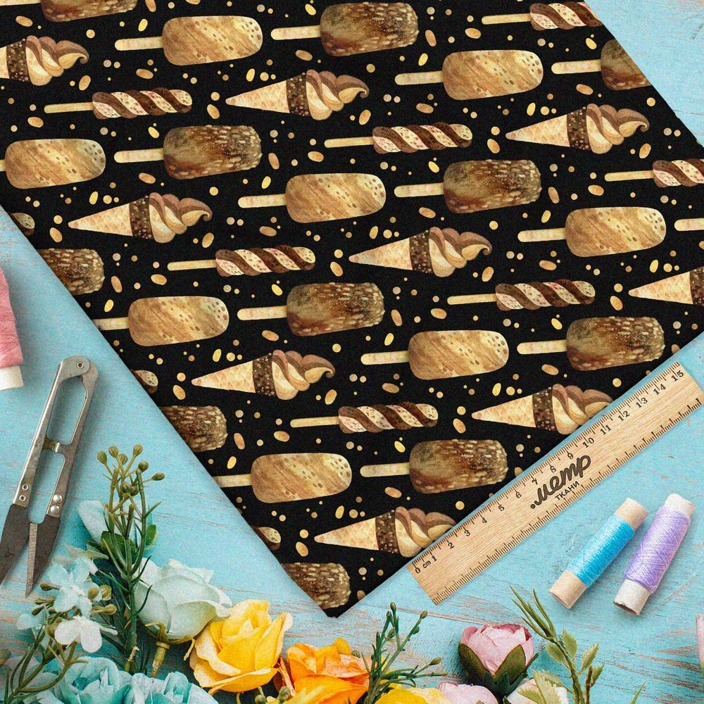 Ткань бифлекс мороженое крем-брюле с печеньем на чёрном фоне