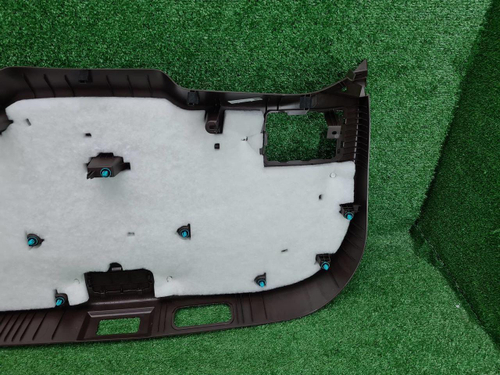 Обшивка крышки багажника Faw Bestune T77 (18-нв)