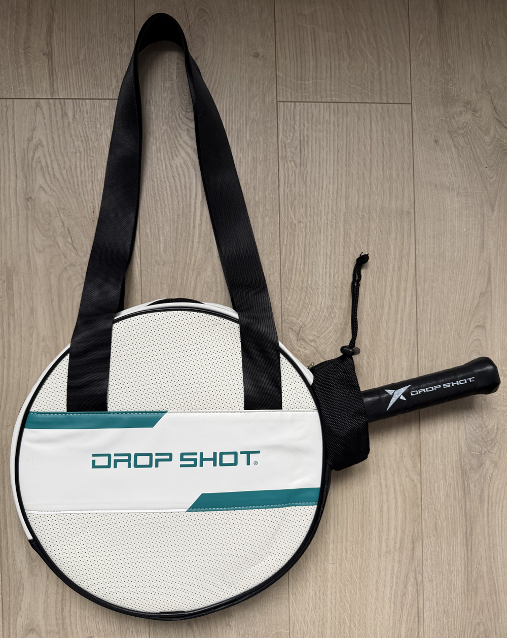 Элегантная сумочка Bassan круглая звёздно-белая Drop Shot