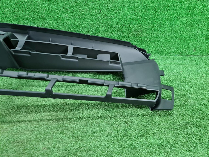 Кронштейн решетки Mercedes GLS x167 (19-23)