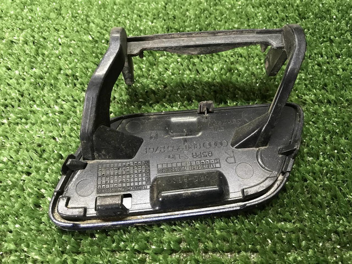 Крышка форсунки правая Audi Q5 1 8R (12-17) S-line