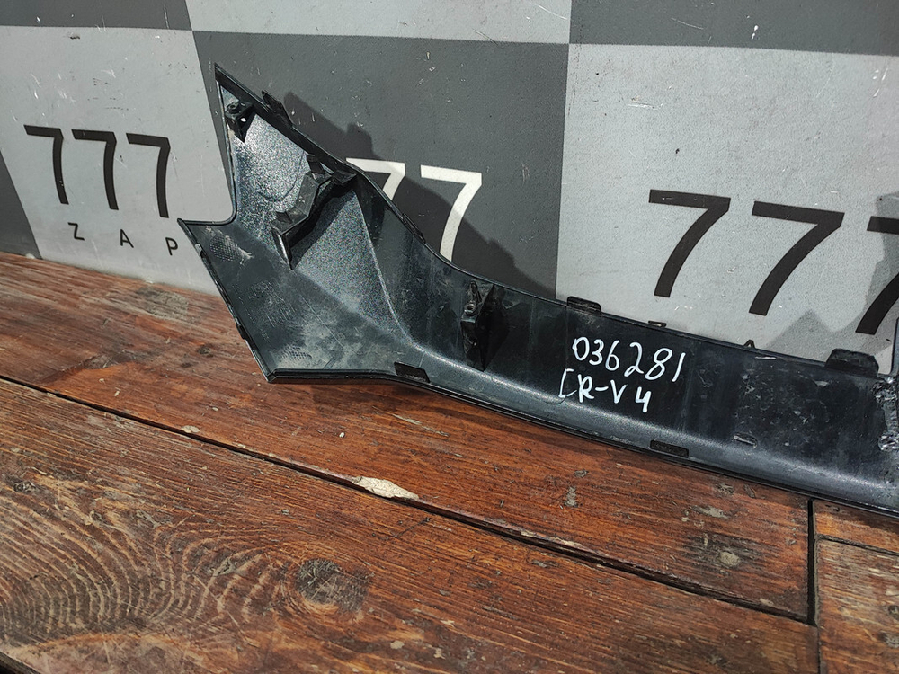 Накладка решетки радиатора Honda CR-V 4 (RE, RM) 14-18 Б/У Оригинал 71122T1VE010