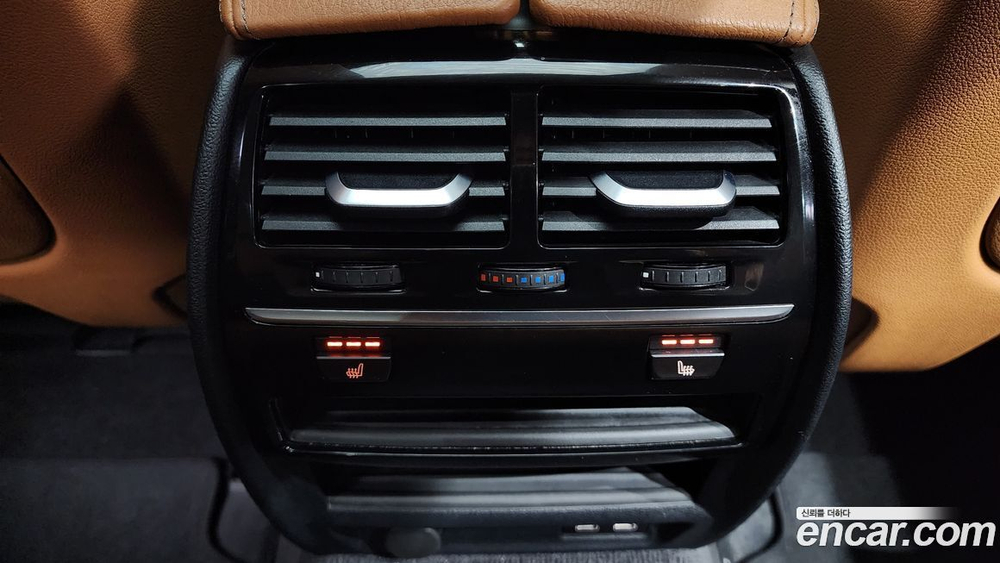 BMW 5 Series (G30) 520i Luxury (04.2020)