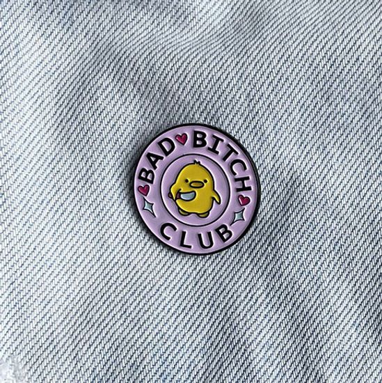 Значок металлический на одежду/Пин. Утка с ножом. Bad B. Club