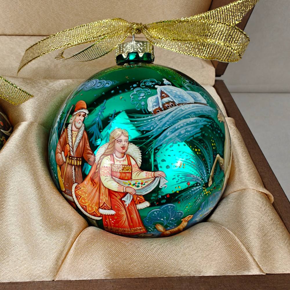 Набор новогодних шаров с ручной росписью "Серебряное копытце" и "Конек-горбунок"