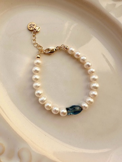 Браслет Рыбка Сваровски  из жемчуга