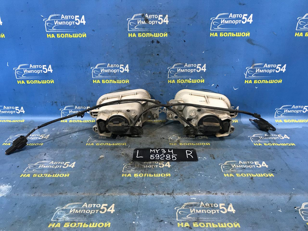 Туманка левая NISSAN GLORIA 1999-2001