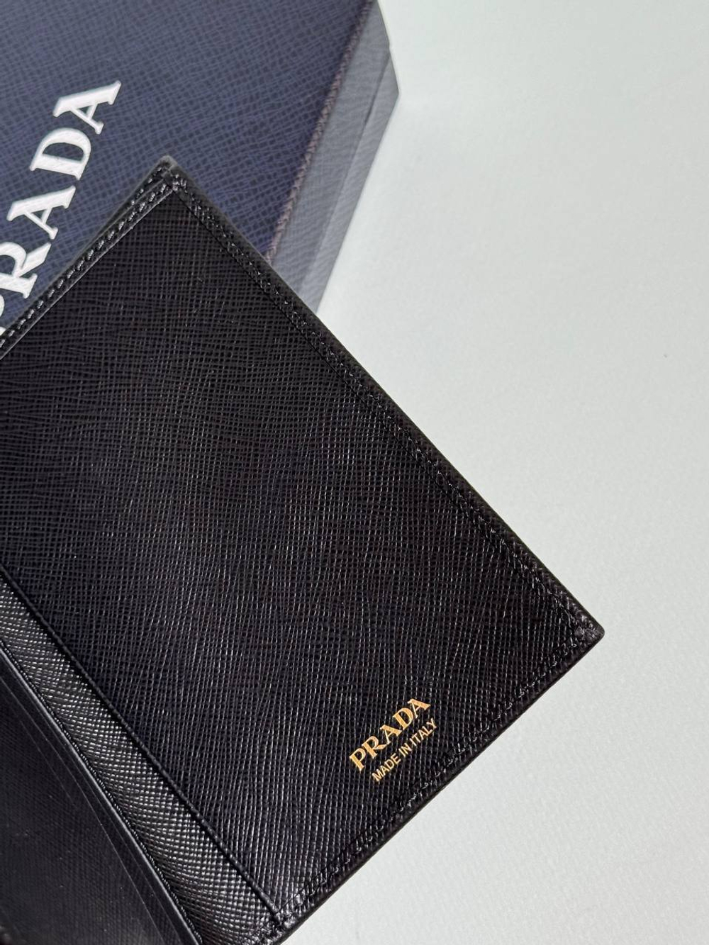 Кошелек Prada