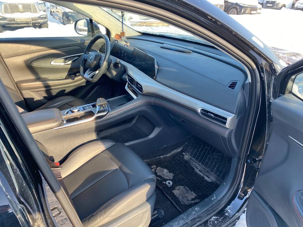 Changan UNI-T 1.5 AMT Tech (167 л.с)