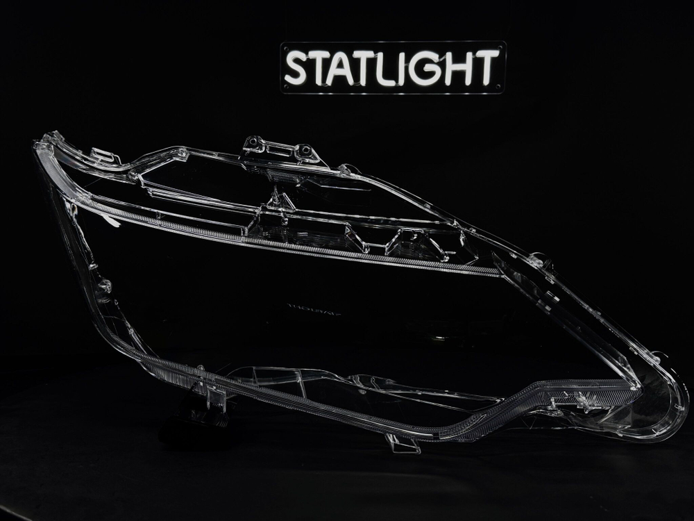 Правое стекло фары Toyota Camry V55 2014-2017