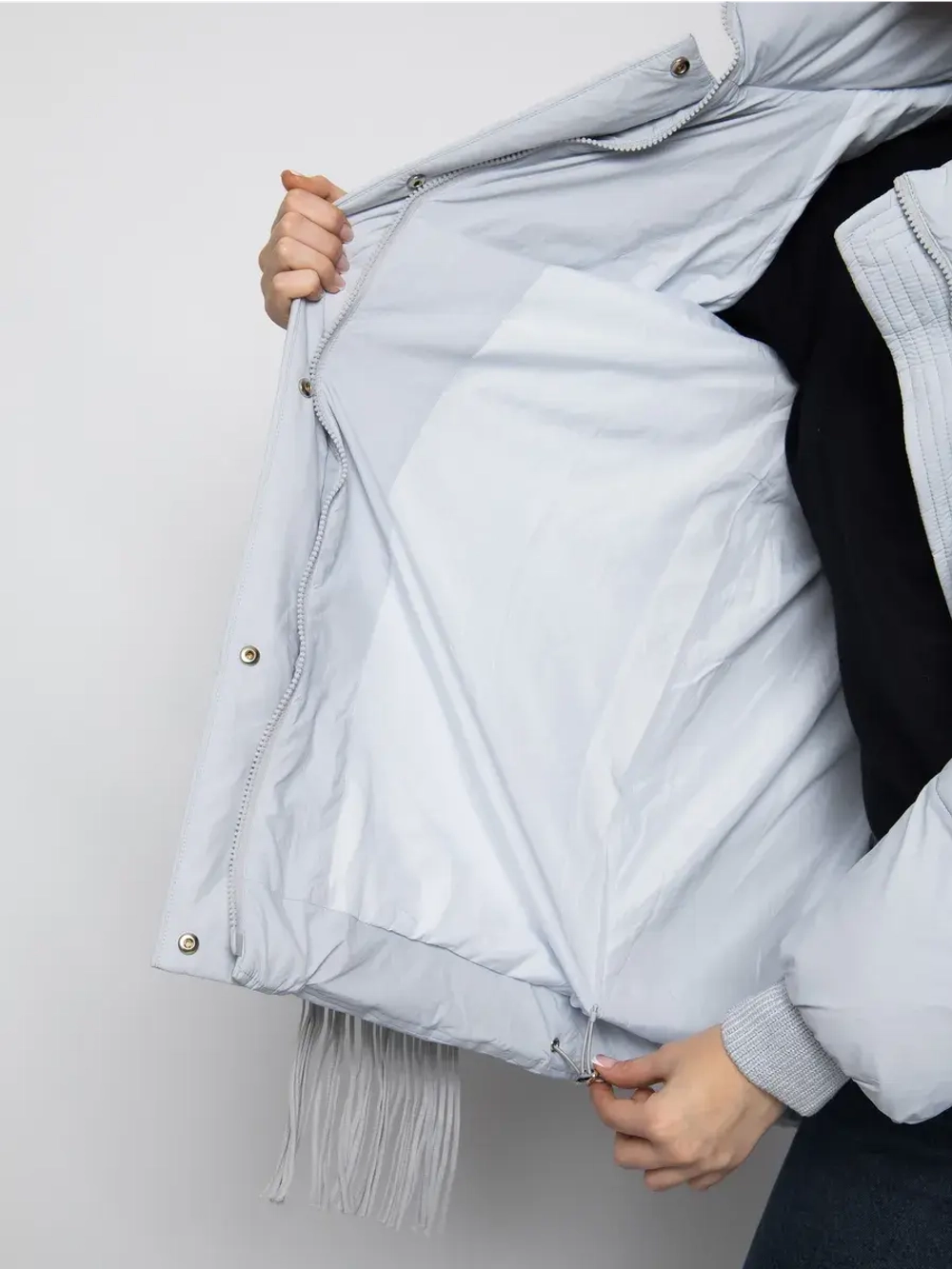 Куртка зимняя удлиненная с капюшоном