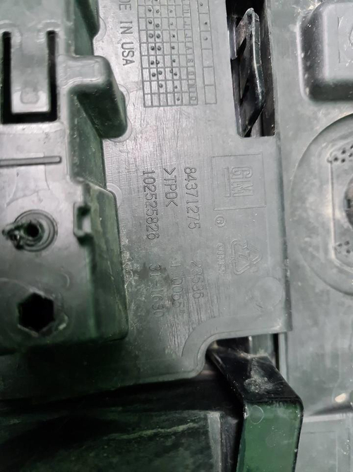 Бампер задний Cadillac Escalade 5 (2020-н.в.)