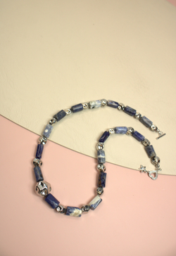 Колье-чокер из содалита «Полуночный ритм»