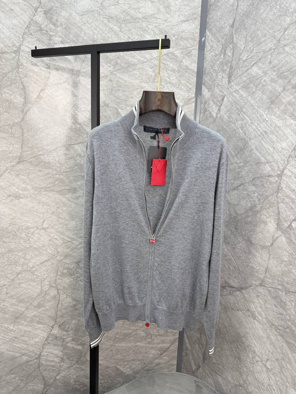 Кардиган Kiton