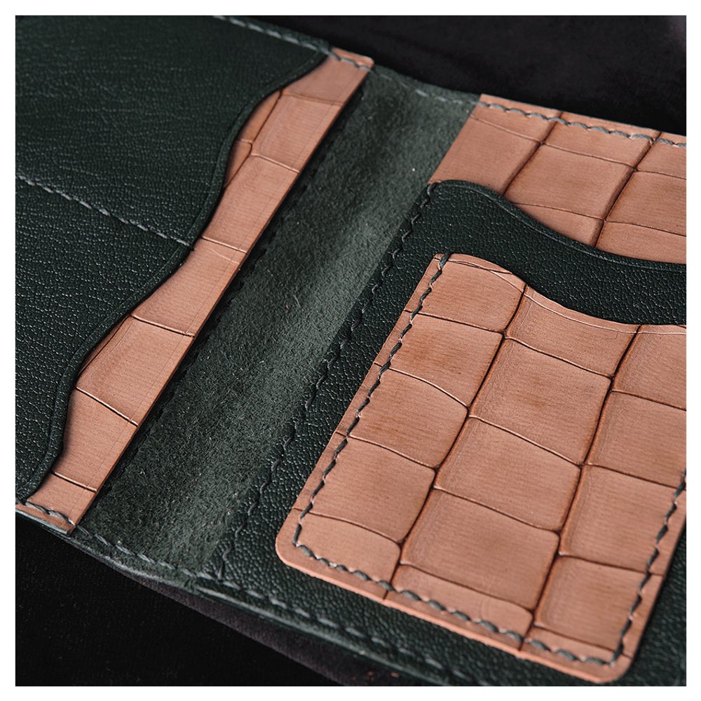 Кожаная обложка на паспорт «Рысь»