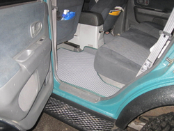 Автоковрики для Mitsubishi Pajero Sport 1 (1996-2009)