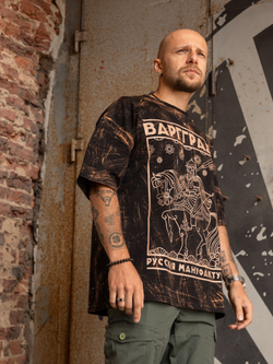 Футболка Варгградъ мужская тай-дай чёрная «Всадник»