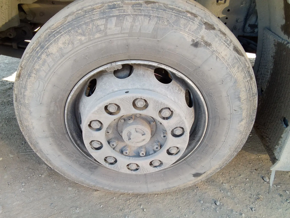 FAW J7 4x2 Седельный тягач CA4180P77K25E5 (Дизельный, 12,5 л, 553 л.с., АТ)