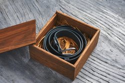 Ремень из текстурной итальянской кожи, цвет «грозовой», хромированная пряжка