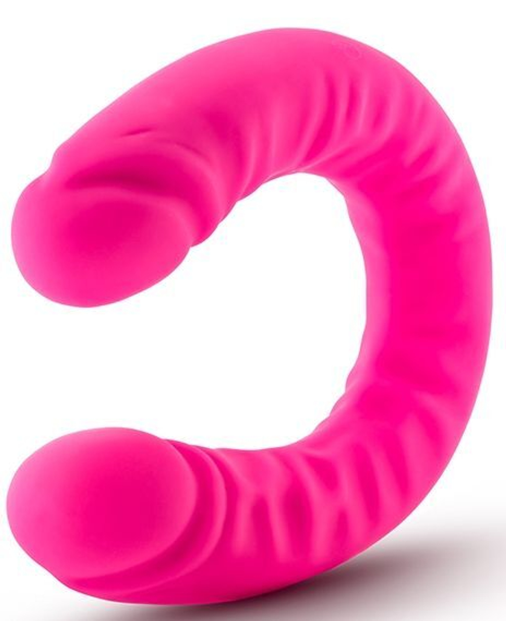 Розовый двусторонний фаллоимитатор 18 inch Silicone Slim Double Dong - 45,7 см.