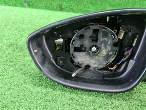 Зеркало левое VW Beetle А5 (2014-2019) 8 контактов