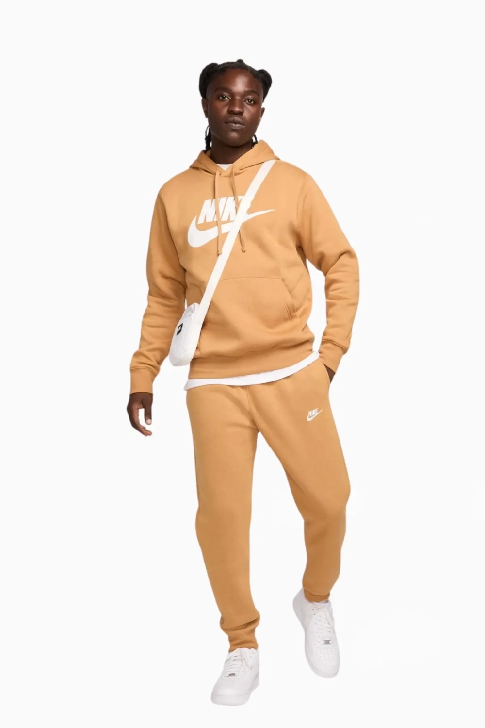 Штаны Nike Sportswear Club Jogger - бежевый