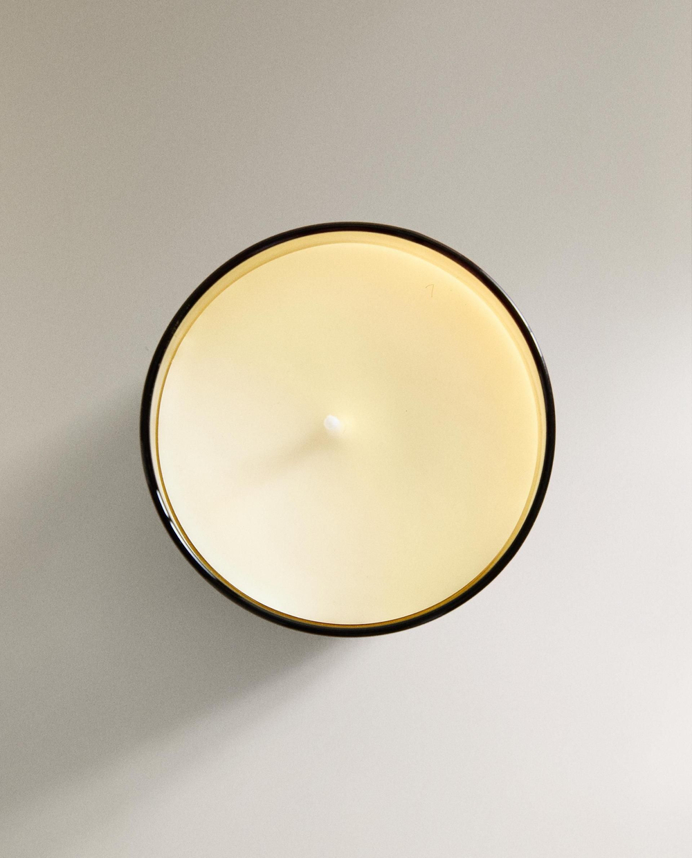 Zara Home - Ароматическая свеча coconut & pineapple, 220 г