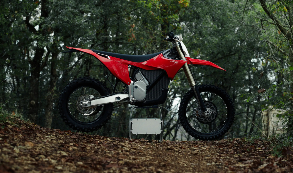 Stark Varg 2025 EX - 60hp (RED)