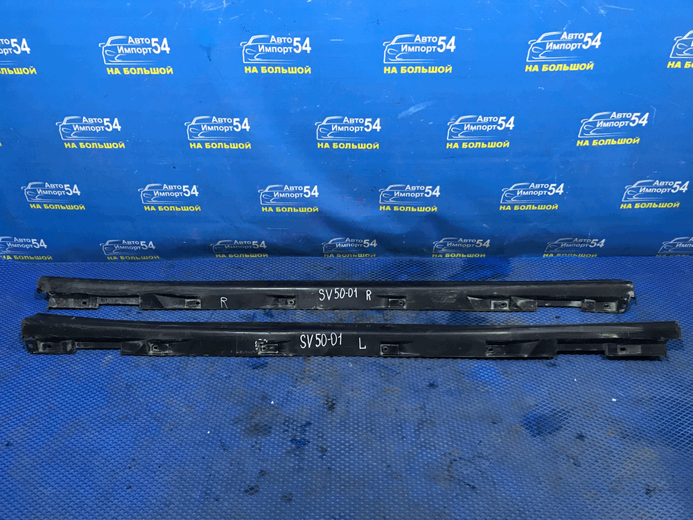 Порог левый пластиковый TOYOTA VISTA 1999