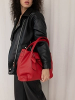 Сумка через плечо классическая