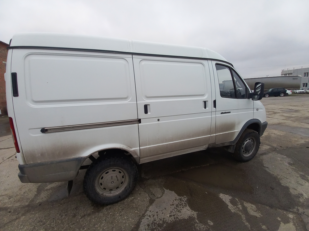 GAZ SOBOL Цельнометаллический 27527 (Бензиновый, 2,7 л, 107 л.с, 4WD)