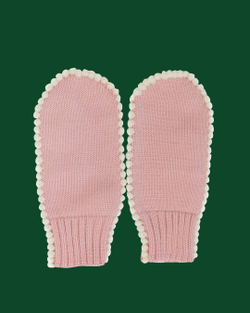 Розовые варежки с белой обвязкой