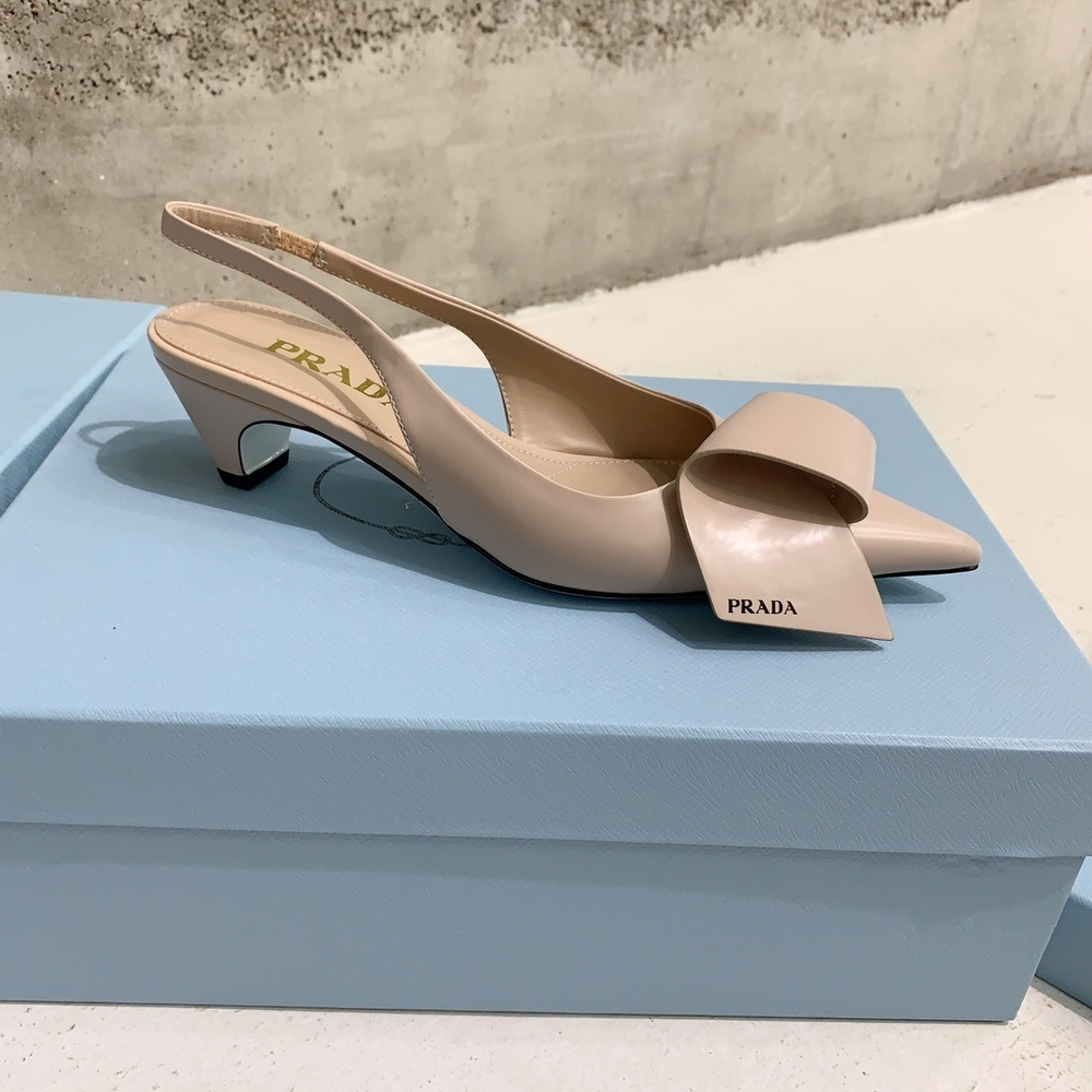 Prada Pumps