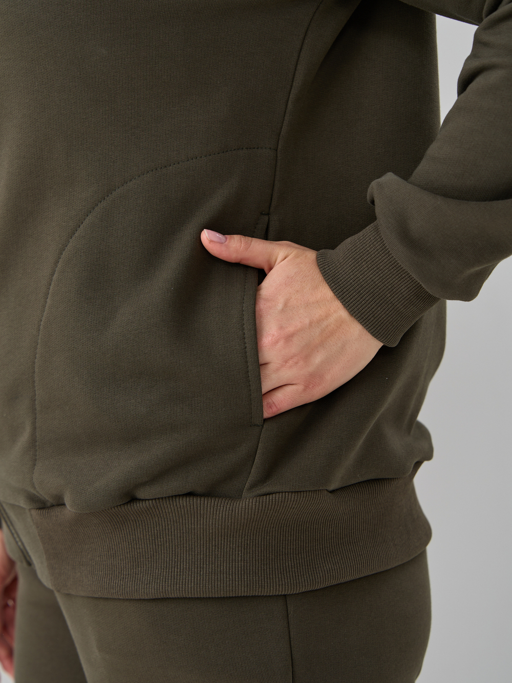 Костюм с брюками КБфп-584/темный-хаки-п