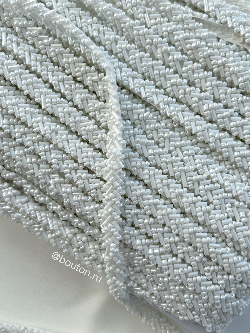 Тесьма бисер стеклярус белая