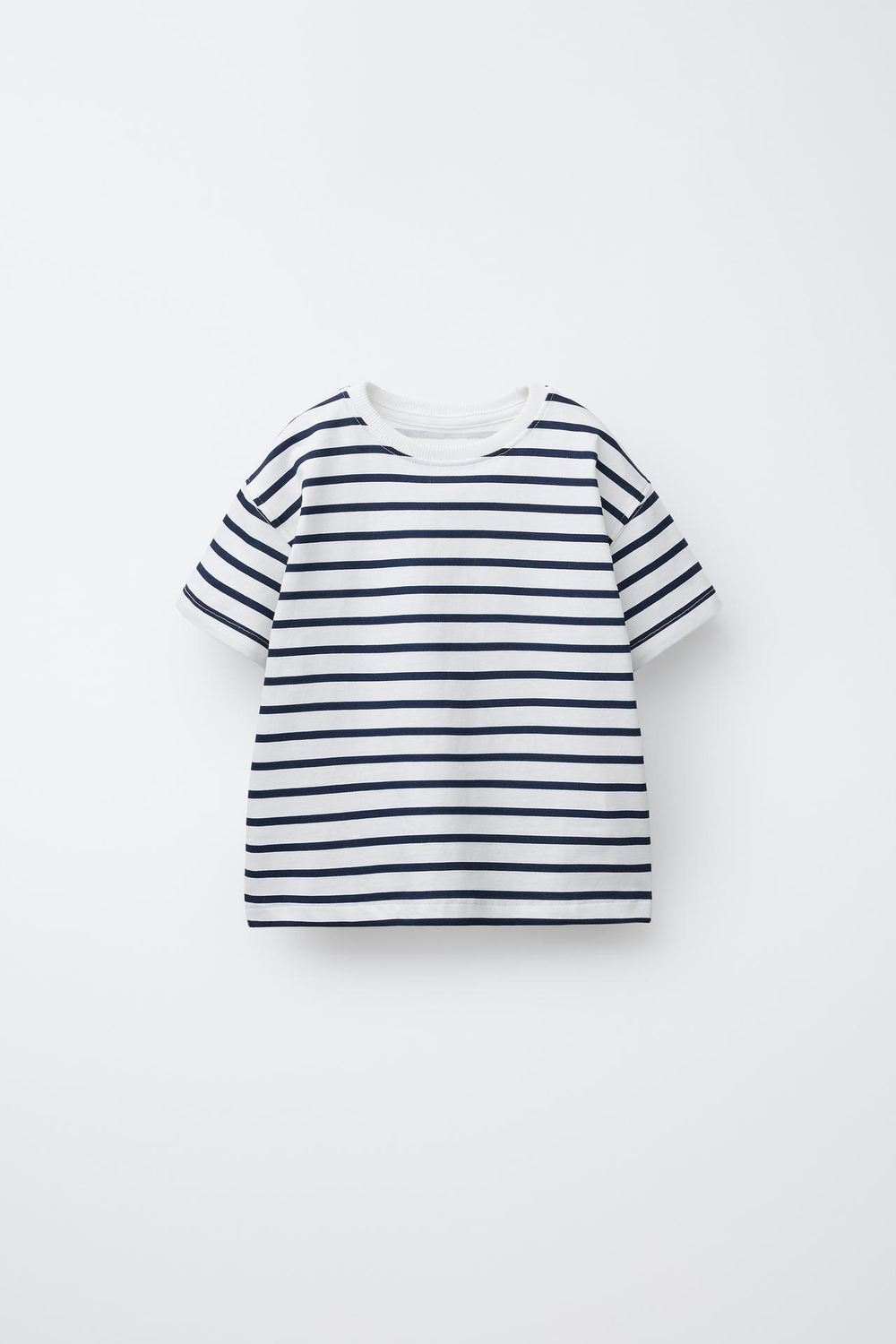 ZARA НАБОР ИЗ ТРЕХ ОДНОТОННЫХ ФУТБОЛОК И ФУТБОЛОК В ПОЛОСКУ, СЕРЫЙ