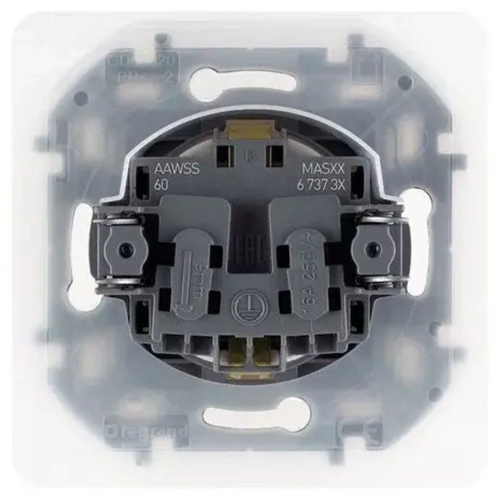 INSPIRIA Розетка 2К+3 IP44 белый 673740