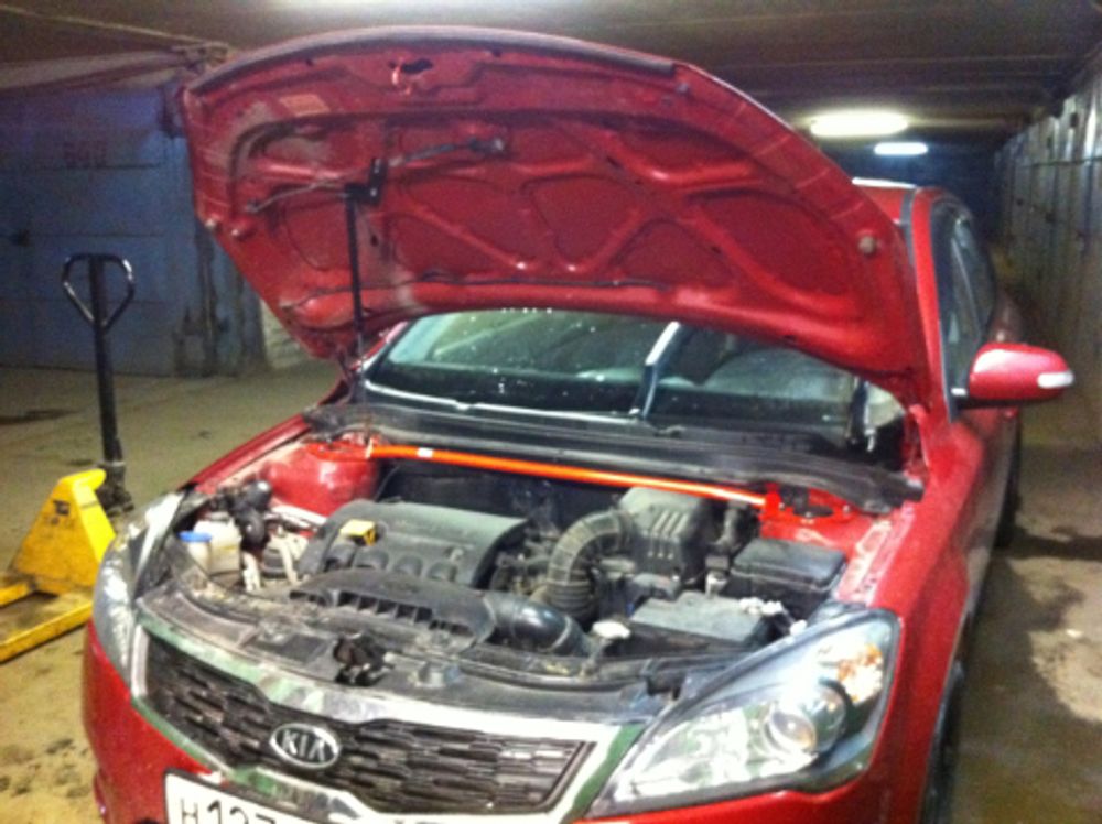 Растяжка передних стоек Kia Ceed I (2007-2012), Hyundai i30 I (2007-2011) ТехноМастер