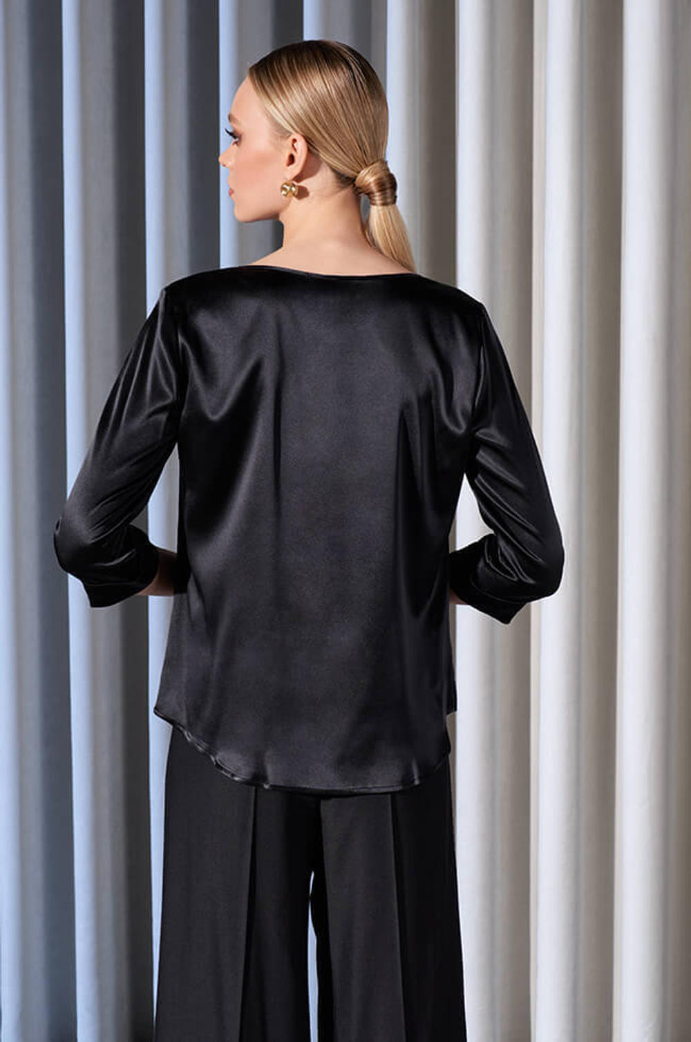 22887 Блузка женская (черный)