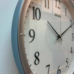 Настенные часы Seiko QXA378LN