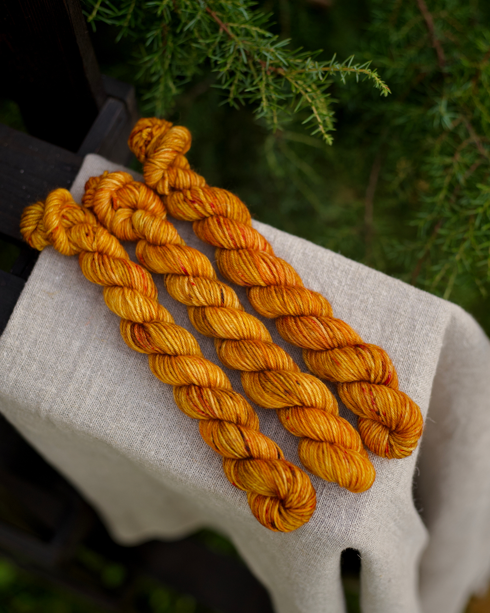 Мини пасма 20 г "Золотистый в крапинку"