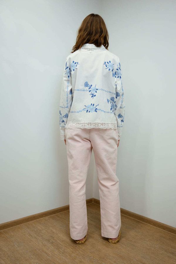 Рубашка с Кружевным Жабо белая - фото 2