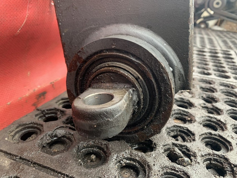 Стабилизатор задний 2021г.