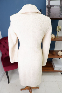 Пальто Domini светлое 42 размер